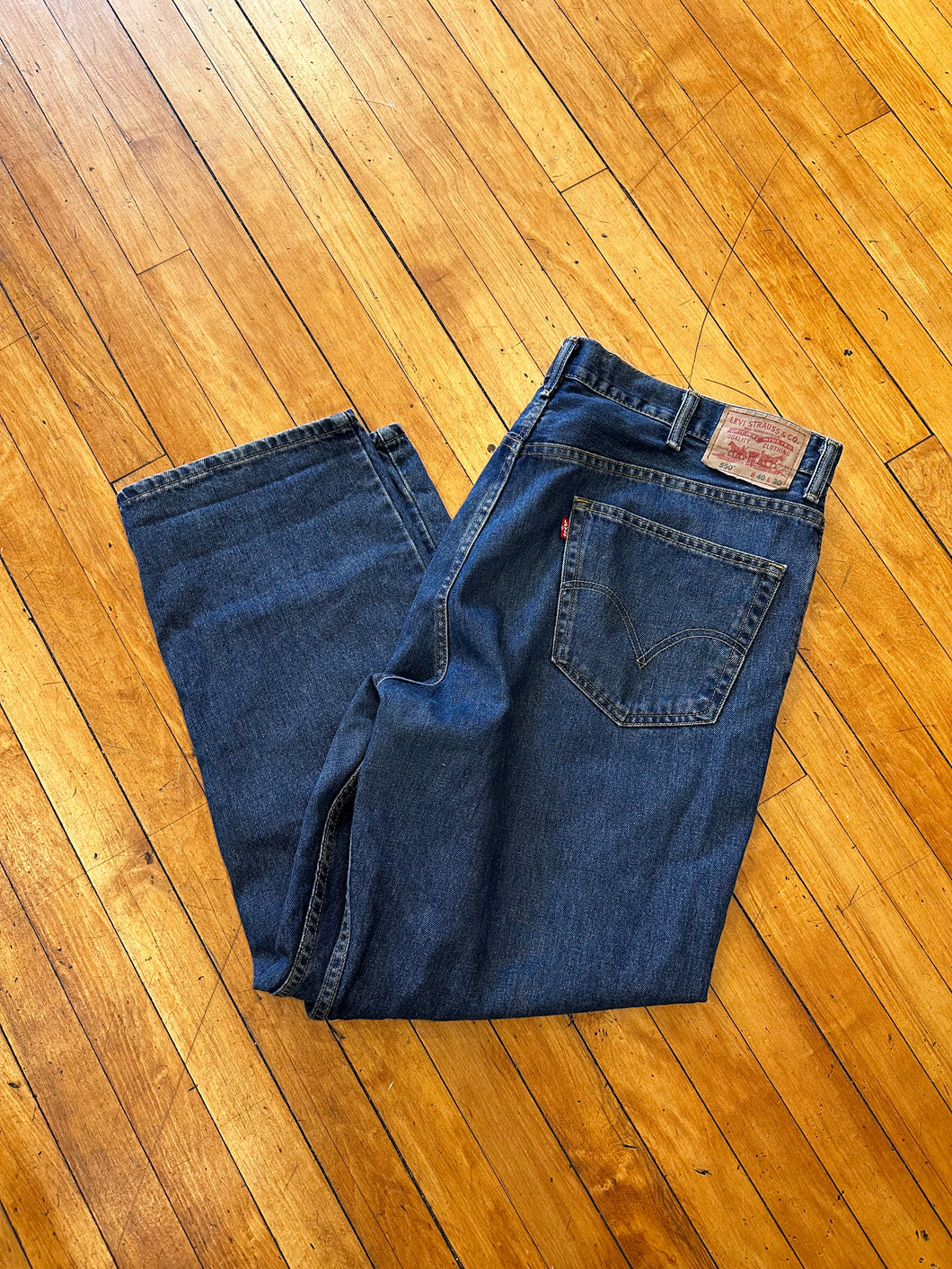 Levis 550 Denim, 40 x 30